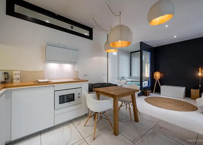 Loft Clim - Jacuzzi Centre Gare - Parking Gratuit *